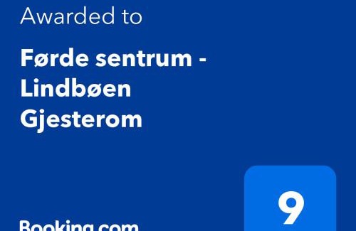 Forde Casa | Førde sentrum - Lindbøen Gjesterom