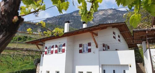 Kurtatsch an der Weinstraße Apartamento | Für 4-6 Wohnhaus im Weinberg - Voldersberghof