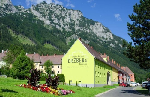Eisenerz Apartamento | für bis zu 2 Personen mit Sprudelwanne by Interhome