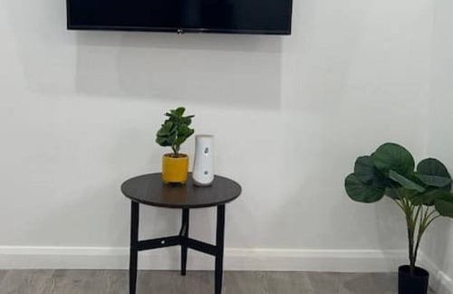 Redbridge Apartamento | Apartamento-Baño Privado-Vista al Jardín-F3- 690 Cranbrook