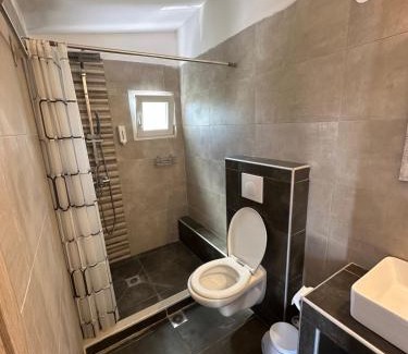 Neoi Epivates Apartamento | F & R Villa Room No 5