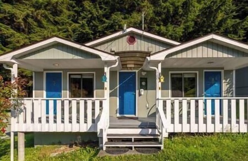 Alert Bay Cabina | (F) Sterling Standard Cabin (non pet friendly)