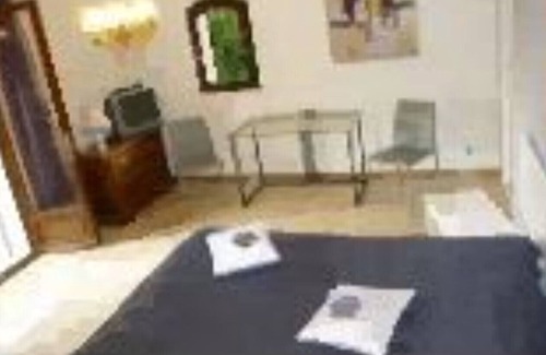 Soveria Apartamento | Piso F1 jardín rodeado de naturaleza y cerca de Corte
