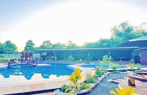 Bolinao Complejo | F1 Green Meadows Resort