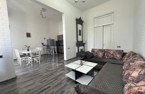 Shahbuz Apartamento | F1 Hard Rock Apartments
