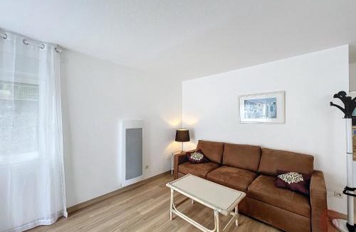 Lamalou-les-Bains Apartamento | F2 avec terrasse, proche Thermes, animaux acceptés, wifi, parking - FR-1-451-25