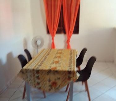 Mahaut Apartamento | F3 Meublé de Charme dans un écrin naturel en bas de Villa