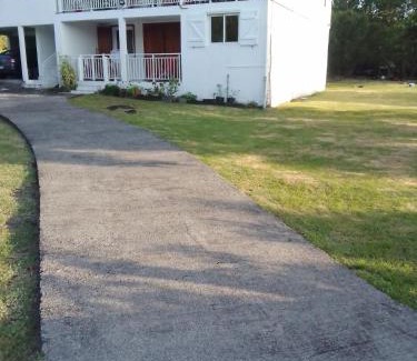 Mahaut Apartamento | F3 Meublé de Charme dans un écrin naturel en bas de Villa