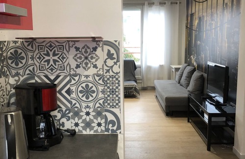 Deville-les-Rouen Apartamento | F3 with 3 BEDS + Free Parking