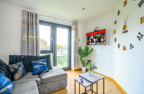 Saltaire Village Casa | F302 Lovely & Relaxing Stay With View