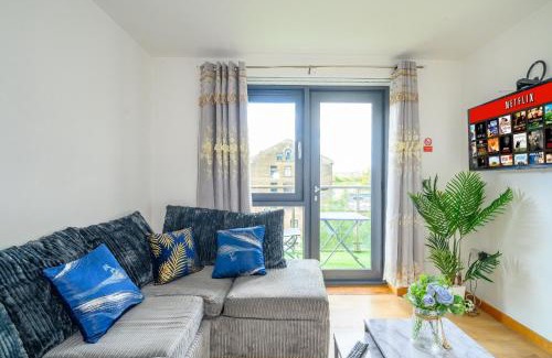Saltaire Village Casa | F302 Lovely & Relaxing Stay With View