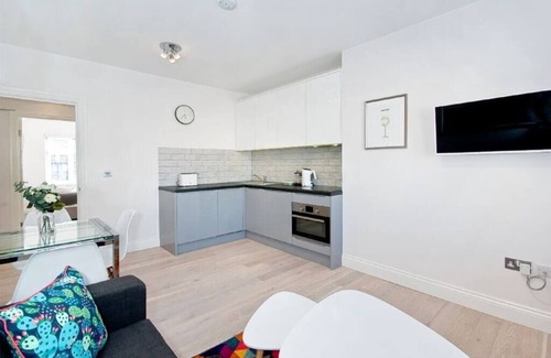 Soho Apartamento | F6 Greek Street - capacidad para 3 personas en 1 habitación