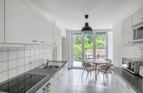 Breite Apartamento | Fab Breite 2BR w/ Storage, 4 min to Main Station, by Blueground