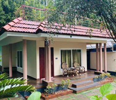 Devikolam Casa | Fab Valley Homestay