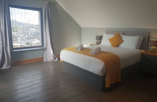 Dingle Casa | Fab View