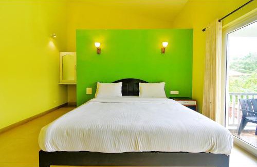 Vagator Complejo | FabEscape Vagator Retreat Resort With Swimming Pool