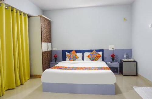 Baner Hotel | FabExpress Baner Executive - Balewadi high street