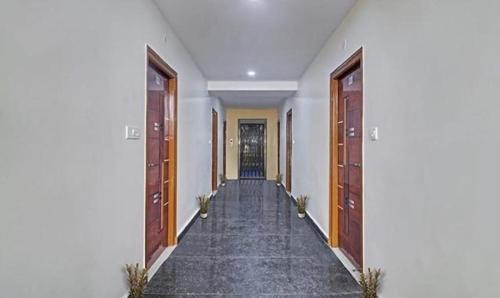 Kondapur Hotel | FabExpress Blue Diamond