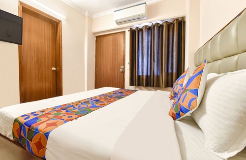 Paltan Bazaar Hotel | Fabexpress Central Plaza