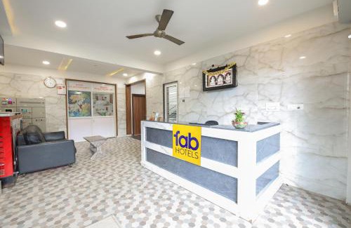 Bengaluru Hotel | FabExpress Golden Grand Inn - Global Village