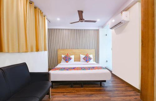 New Friends Colony Hotel | FabExpress Hari Nagar Ashram