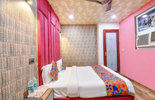 Delhi Hotel | FabExpress Jeet Stays - Near Dilshad Garden Metro Station