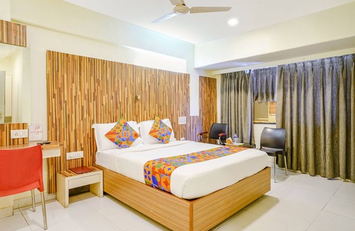 Vashi Hotel | Fabexpress Kuber
