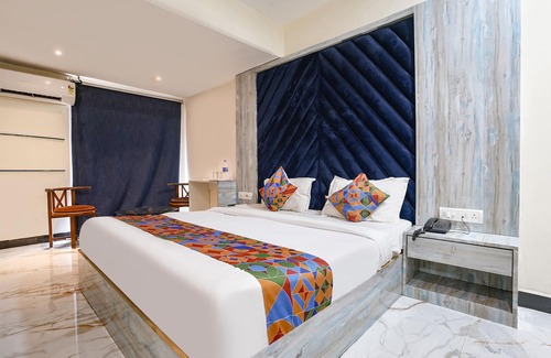 Andheri West Hotel | FabExpress Occazia Paradise