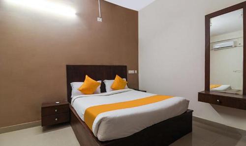 Banjara Hills Hotel | FabExpress R Inn