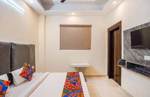 Delhi Hotel | Fabexpress Red Diamond