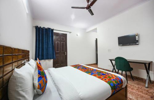 South City I Casa | FabExpress Royal Casa