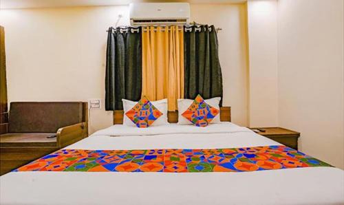 Paud Hotel | FabExpress Royal Inn NS - Taluka