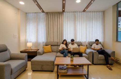 Paud Hotel | FabExpress Royal Inn NS - Taluka