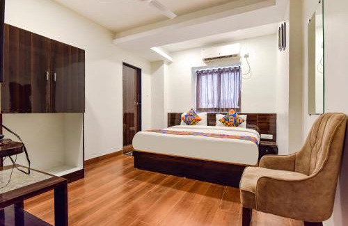 Vadodara Hotel | FabExpress Shri Krishna