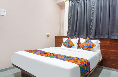 Baner Hotel | FabExpress Skyline I - Nr Baner Hill