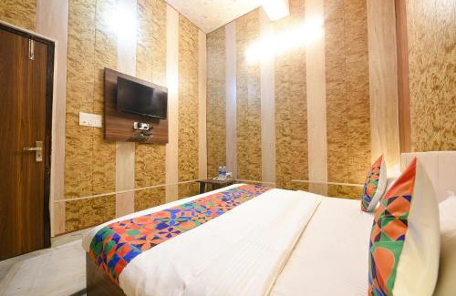 Faridabad Hotel | FabExpress The Grand Palace