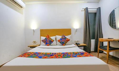 Delhi Hotel | FabExpress Urban Residency Model Town