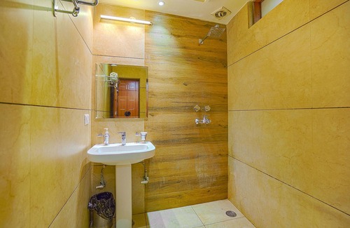 Jalandhar Hotel | Fabhotel 24X7 Inn
