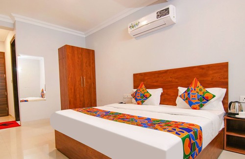 Sushant Lok Hotel | Fabhotel Aashiyana Paradise