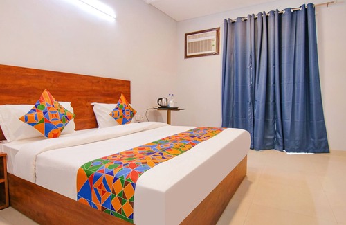 Sushant Lok Hotel | Fabhotel Aashiyana Paradise