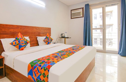 Sushant Lok Hotel | Fabhotel Aashiyana Paradise