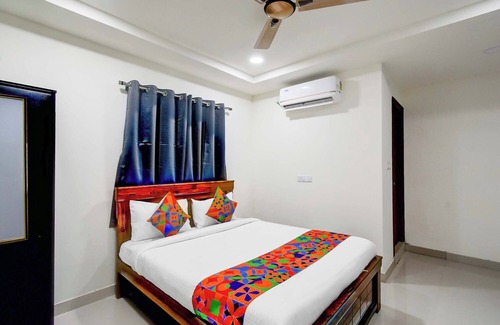 Manikonda Hotel | Fabhotel Aashvi