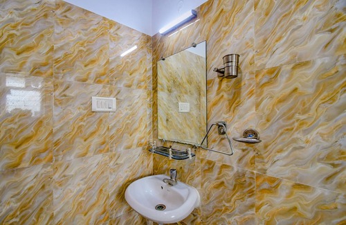 Dumdum Hotel | Fabhotel Adri Hotels