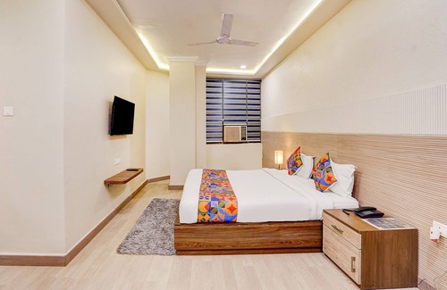 Kanpur Hotel | Fabhotel Aman Paradise