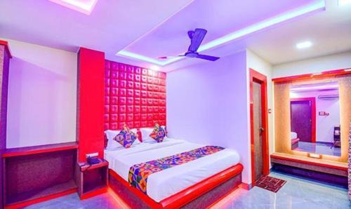 Lake Town Hotel | FabHotel Asha Inn