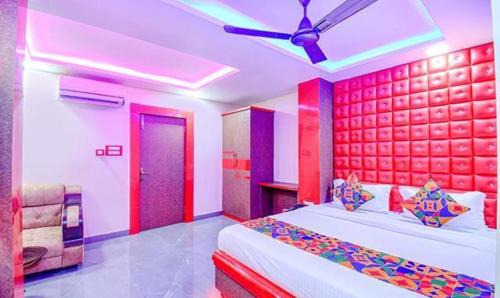 Lake Town Hotel | FabHotel Asha Inn