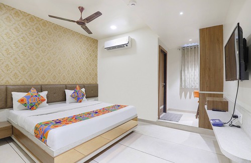 Ahmedabad Hotel | Fabhotel Bharosa Inn