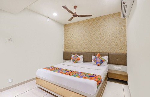 Ahmedabad Hotel | Fabhotel Bharosa Inn