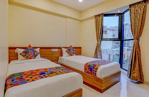 Kharadi Gaon Hotel | Fabhotel Ch Homes & Suites