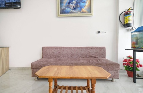 Rau Hotel | Fabhotel Chirag Inn